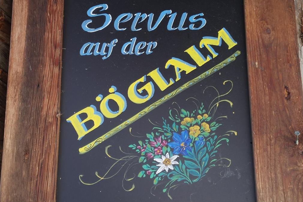 servus auf der boeglalm