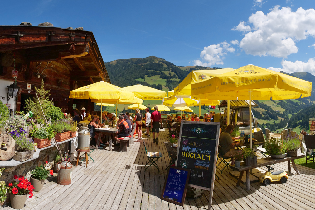 sonnenterrasse boelalm im alpbachtal